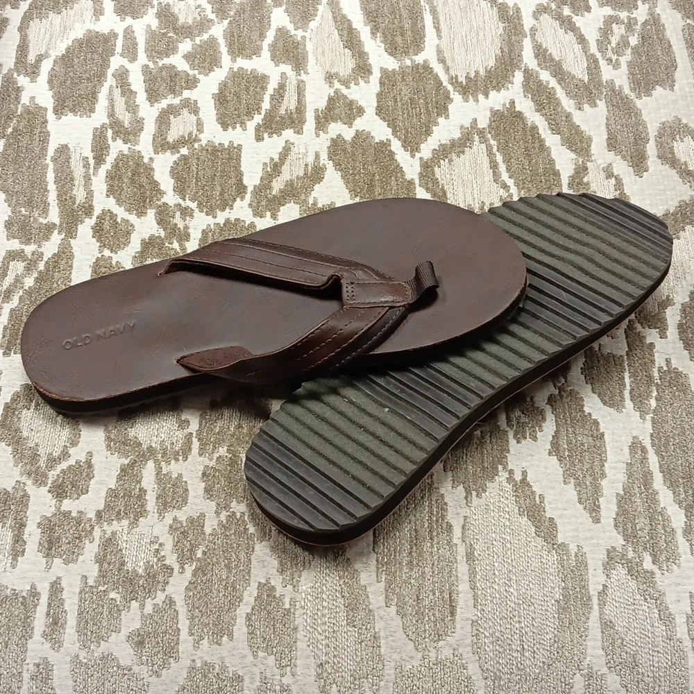 Old Navy Boys Brown Faux Leather Dark Cognac Sandals, Size 5/6